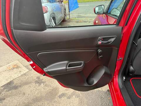 Suzuki Swift 1.2 Dualjet MHEV SZ-T Hatchback 5dr Petrol Hybrid CVT Euro 6 (s/s) (83 ps) - U79386