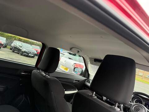 Suzuki Swift 1.2 Dualjet MHEV SZ-T Hatchback 5dr Petrol Hybrid CVT Euro 6 (s/s) (83 ps) - U79386