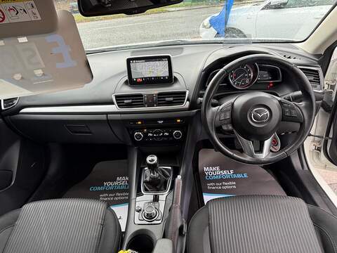 Mazda Mazda3 2.0 SKYACTIV-G Sport Nav Fastback 4dr Petrol Manual Euro 5 (s/s) (120 ps) - U79387