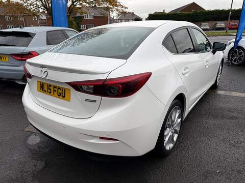 Mazda Mazda3 2.0 SKYACTIV-G Sport Nav Fastback 4dr Petrol Manual Euro 5 (s/s) (120 ps) - U79387