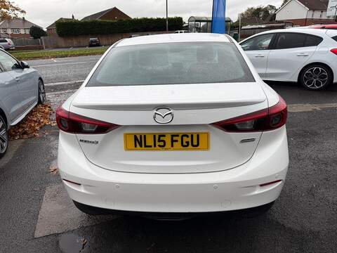 Mazda Mazda3 2.0 SKYACTIV-G Sport Nav Fastback 4dr Petrol Manual Euro 5 (s/s) (120 ps) - U79387