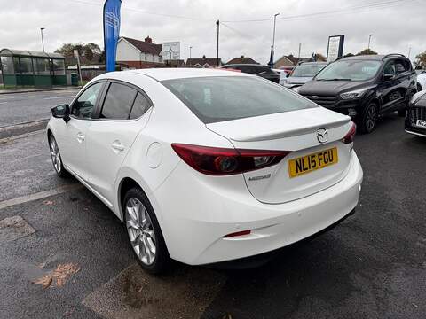 Mazda Mazda3 2.0 SKYACTIV-G Sport Nav Fastback 4dr Petrol Manual Euro 5 (s/s) (120 ps) - U79387