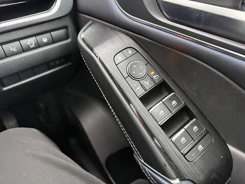 Nissan Qashqai 1.3 DIG-T MHEV Tekna XTRON Euro 6 (s/s) 5dr - U79393