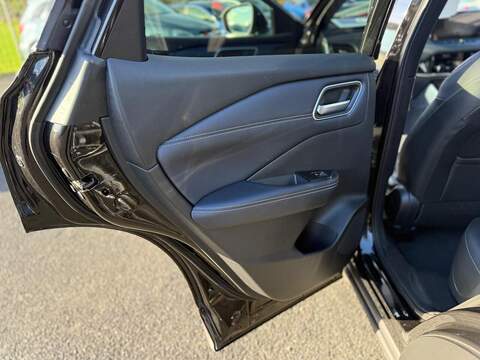 Nissan Qashqai 1.3 DIG-T MHEV Tekna XTRON Euro 6 (s/s) 5dr - U79393