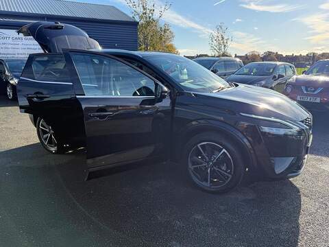 Nissan Qashqai 1.3 DIG-T MHEV Tekna XTRON Euro 6 (s/s) 5dr - U79393