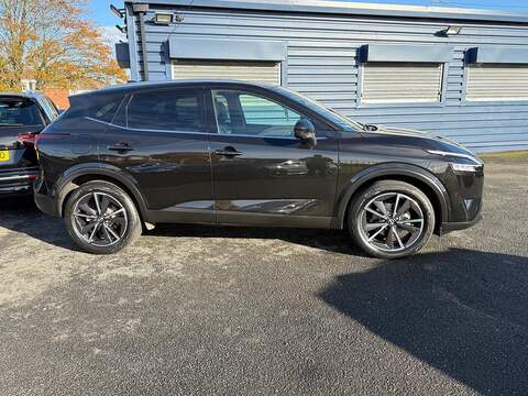 Nissan Qashqai 1.3 DIG-T MHEV Tekna XTRON Euro 6 (s/s) 5dr - U79393