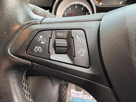 Vauxhall Astra 1.4i Turbo SRi Euro 6 5dr - U79395