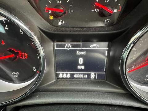 Vauxhall Astra 1.4i Turbo SRi Euro 6 5dr - U79395