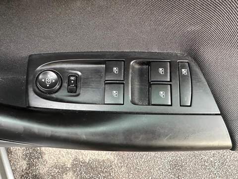 Vauxhall Astra 1.4i Turbo SRi Euro 6 5dr - U79395