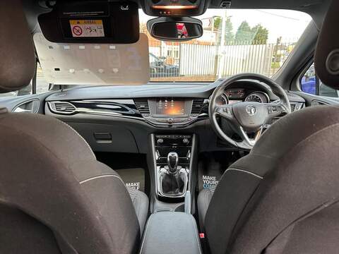 Vauxhall Astra 1.4i Turbo SRi Euro 6 5dr - U79395