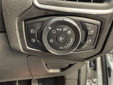 Ford Focus 1.6 TDCi Titanium Navigator Euro 5 (s/s) 5dr - U79402