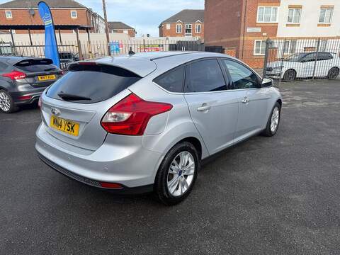 Ford Focus 1.6 TDCi Titanium Navigator Euro 5 (s/s) 5dr - U79402