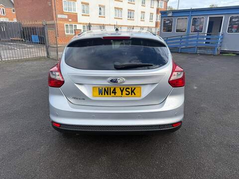 Ford Focus 1.6 TDCi Titanium Navigator Euro 5 (s/s) 5dr - U79402