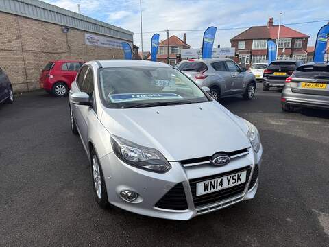 Ford Focus 1.6 TDCi Titanium Navigator Euro 5 (s/s) 5dr - U79402