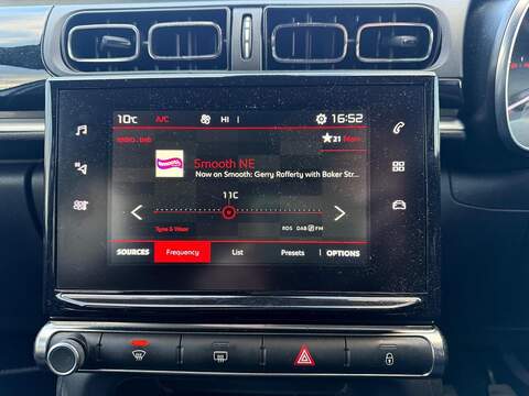 Citroen C3 1.2 PureTech Flair Hatchback 5dr Petrol Manual Euro 6 (82 ps) - U79405