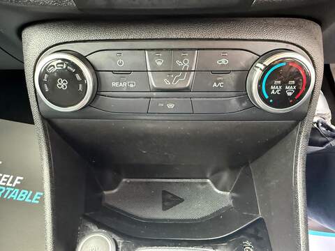 Ford Fiesta 1.0T EcoBoost Zetec Hatchback 5dr Petrol Manual Euro 6 (s/s) (100 ps) - U79406