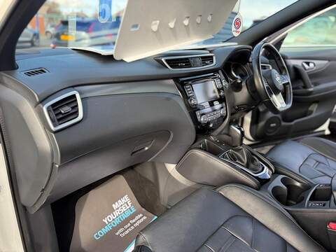 Nissan Qashqai 1.3 DIG-T Tekna+ SUV 5dr Petrol DCT Auto Euro 6 (s/s) (160 ps) - U79409