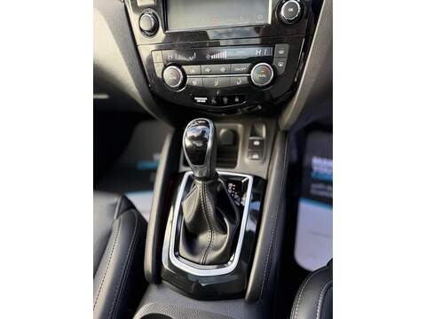 Nissan Qashqai 1.3 DIG-T Tekna+ SUV 5dr Petrol DCT Auto Euro 6 (s/s) (160 ps) - U79409