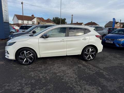 Nissan Qashqai 1.3 DIG-T Tekna+ SUV 5dr Petrol DCT Auto Euro 6 (s/s) (160 ps) - U79409