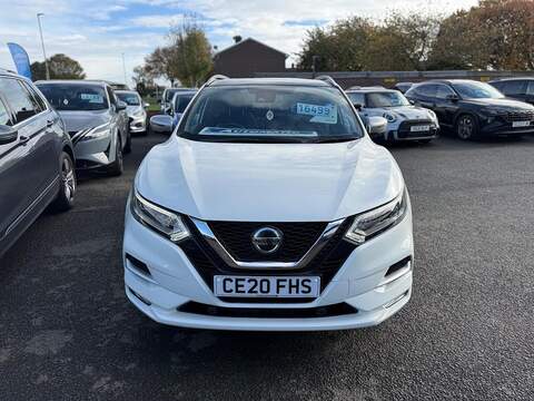 Nissan Qashqai 1.3 DIG-T Tekna+ SUV 5dr Petrol DCT Auto Euro 6 (s/s) (160 ps) - U79409