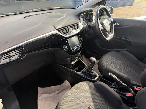 Vauxhall Corsa 1.4i Turbo Black Edition Hatchback 5dr Petrol Manual Euro 6 (s/s) (150 ps) - U79414