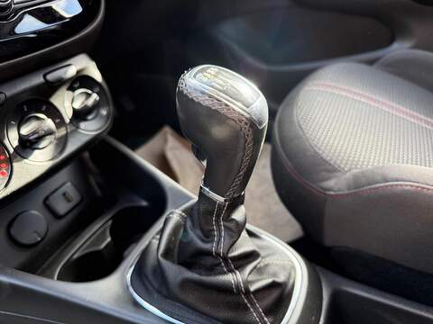 Vauxhall Corsa 1.4i Turbo Black Edition Hatchback 5dr Petrol Manual Euro 6 (s/s) (150 ps) - U79414