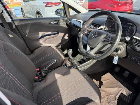 Vauxhall Corsa 1.4i Turbo Black Edition Hatchback 5dr Petrol Manual Euro 6 (s/s) (150 ps) - U79414