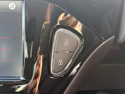 Vauxhall Corsa 1.4i Turbo Black Edition Hatchback 5dr Petrol Manual Euro 6 (s/s) (150 ps) - U79414