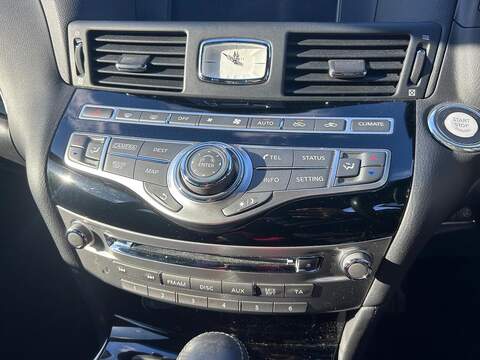 Infiniti Q70 2.2d Sport Auto Euro 5 (s/s) 4dr - U79415