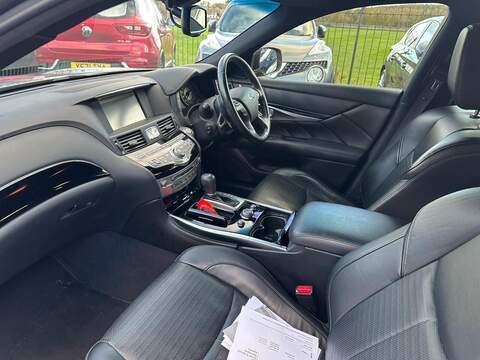 Infiniti Q70 2.2d Sport Auto Euro 5 (s/s) 4dr - U79415