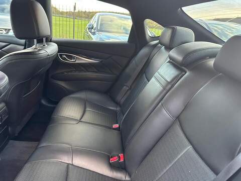 Infiniti Q70 2.2d Sport Auto Euro 5 (s/s) 4dr - U79415