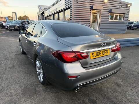 Infiniti Q70 2.2d Sport Auto Euro 5 (s/s) 4dr - U79415