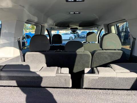 Ford Grand Tourneo Connect 2.0 EcoBlue Titanium Euro 6 (s/s) 5dr - U79417