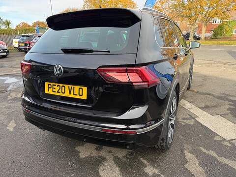 Volkswagen Tiguan 2.0 TDI R-Line Tech DSG Euro 6 (s/s) 5dr - U79421