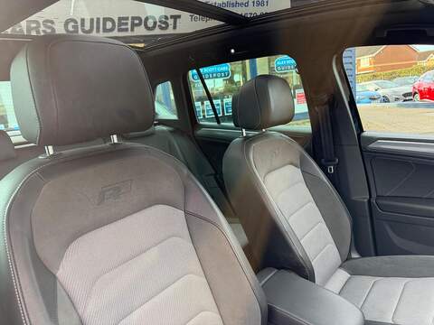 Volkswagen Tiguan 2.0 TDI R-Line Tech DSG Euro 6 (s/s) 5dr - U79421