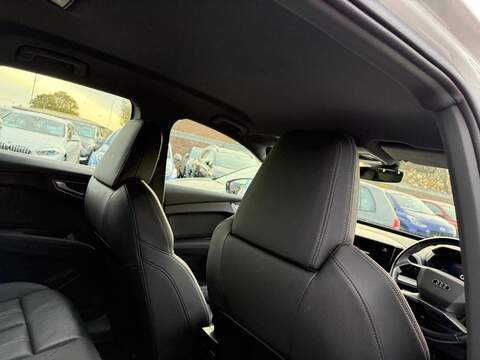 Audi Q4 e-tron 40 Sport Auto 5dr 82kWh - U79422