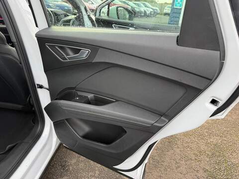 Audi Q4 e-tron 40 Sport Auto 5dr 82kWh - U79422