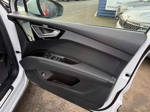 Audi Q4 e-tron 40 Sport Auto 5dr 82kWh - U79422