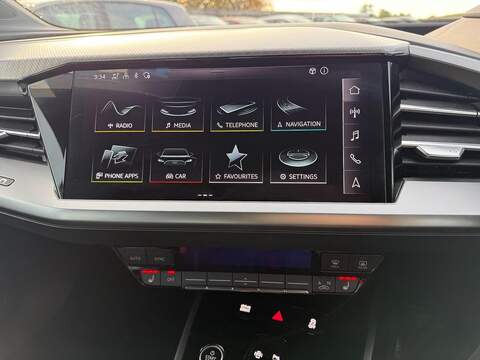 Audi Q4 e-tron 40 Sport Auto 5dr 82kWh - U79422