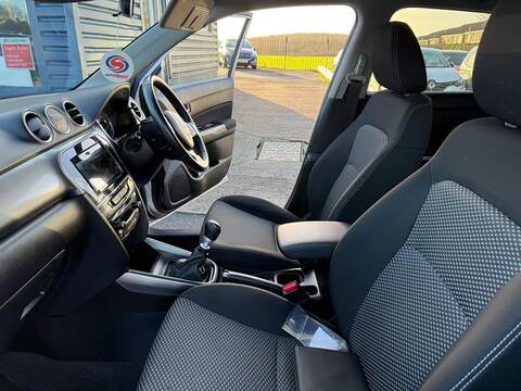 Suzuki Vitara 1.4 Boosterjet MHEV SZ-T SUV 5dr Petrol Hybrid Manual Euro 6 (s/s) (129 ps) - U79427