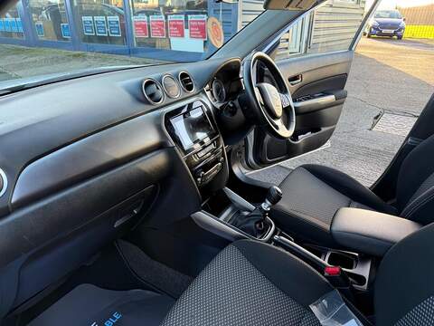 Suzuki Vitara 1.4 Boosterjet MHEV SZ-T SUV 5dr Petrol Hybrid Manual Euro 6 (s/s) (129 ps) - U79427