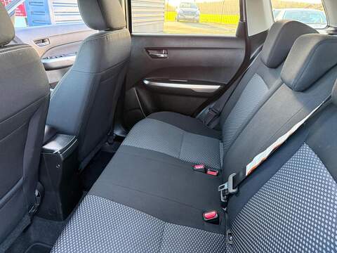 Suzuki Vitara 1.4 Boosterjet MHEV SZ-T SUV 5dr Petrol Hybrid Manual Euro 6 (s/s) (129 ps) - U79427