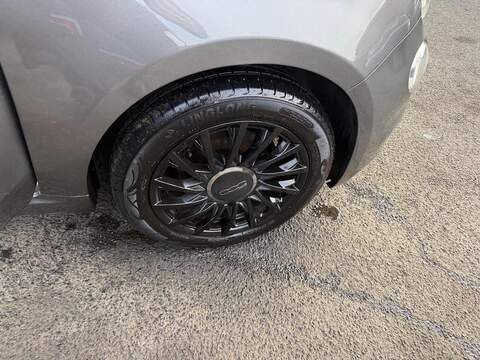 Fiat 500 1.2 Lounge Hatchback 3dr Petrol Manual Euro 6 (s/s) (69 bhp) - U79429