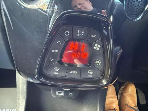 Toyota AYGO 1.0 VVT-i x-press Euro 6 5dr - U79433