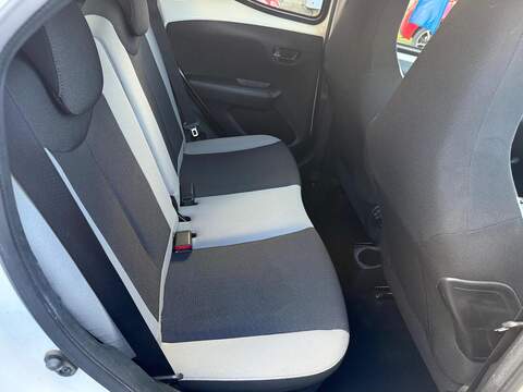 Toyota AYGO 1.0 VVT-i x-press Euro 6 5dr - U79433