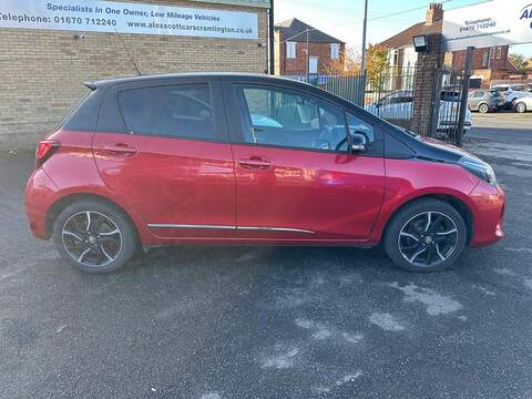 Toyota Yaris 1.33 Dual VVT-i Design Euro 6 5dr - U79435