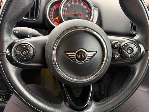 MINI Countryman 1.5 Cooper SUV 5dr Petrol Manual Euro 6 (s/s) (136 ps) - U79442
