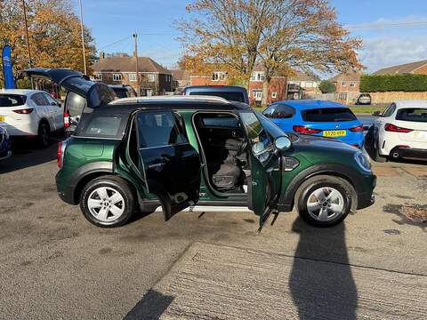 MINI Countryman 1.5 Cooper SUV 5dr Petrol Manual Euro 6 (s/s) (136 ps) - U79442