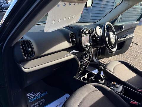 MINI Countryman 1.5 Cooper SUV 5dr Petrol Manual Euro 6 (s/s) (136 ps) - U79442