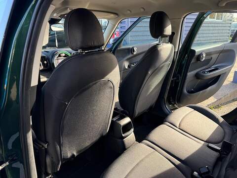 MINI Countryman 1.5 Cooper SUV 5dr Petrol Manual Euro 6 (s/s) (136 ps) - U79442